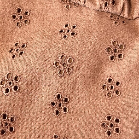 Hollister Cottage Crop Top XS Brown Cotton Eyelet Embroidered Boho Babydoll - Picture 3 of 9